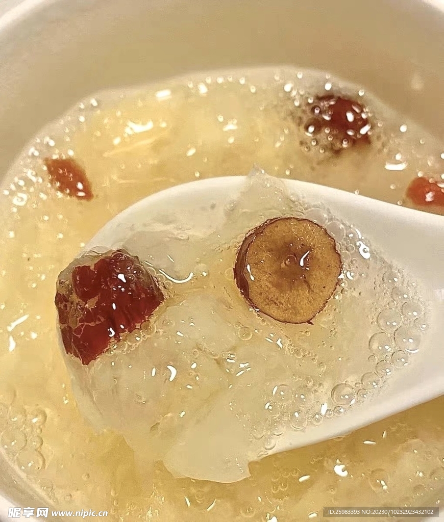 银耳大枣羹