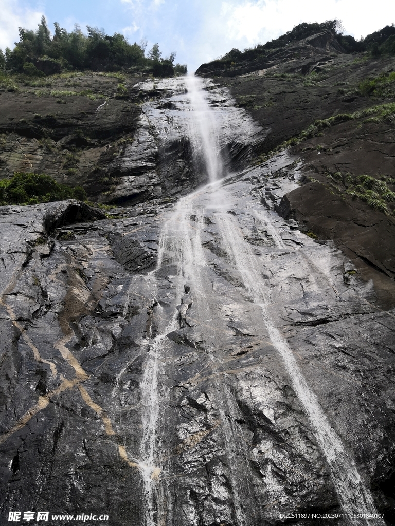 庐山瀑布风景