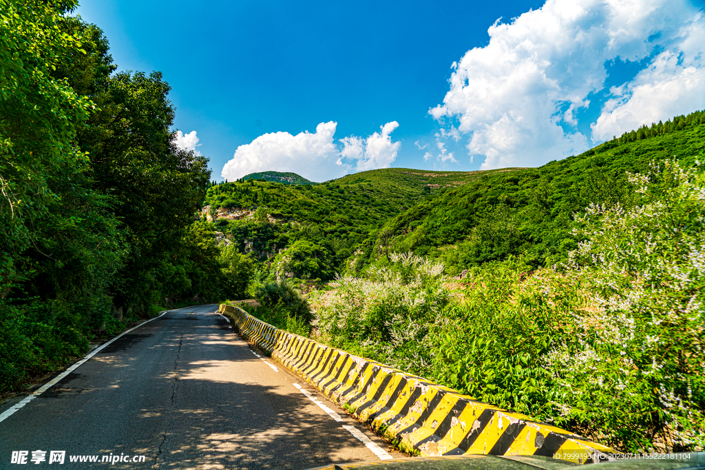 山间公路