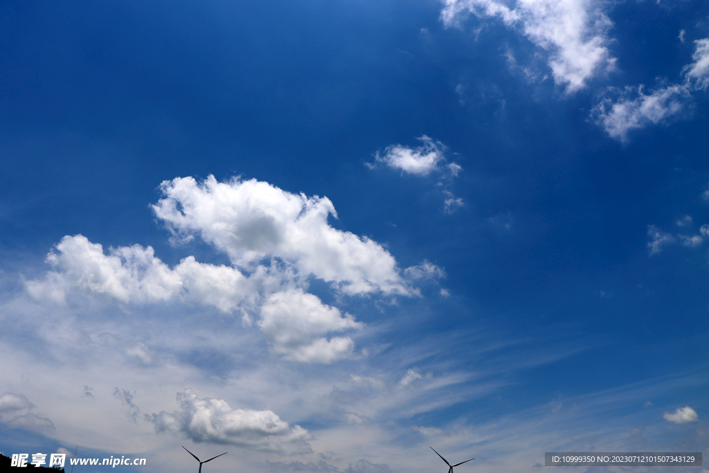 蓝天白云