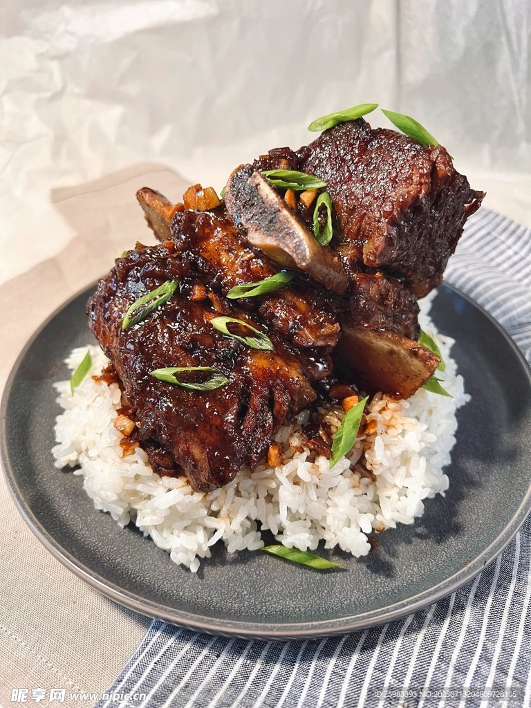 酱烤牛排饭