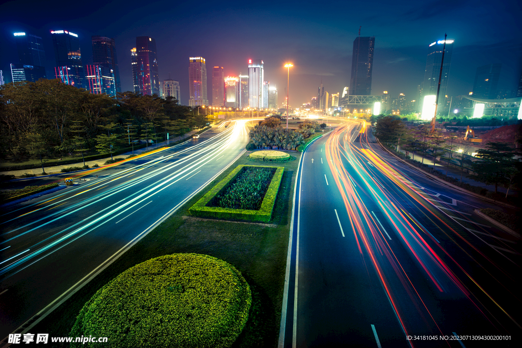 城市道路夜景