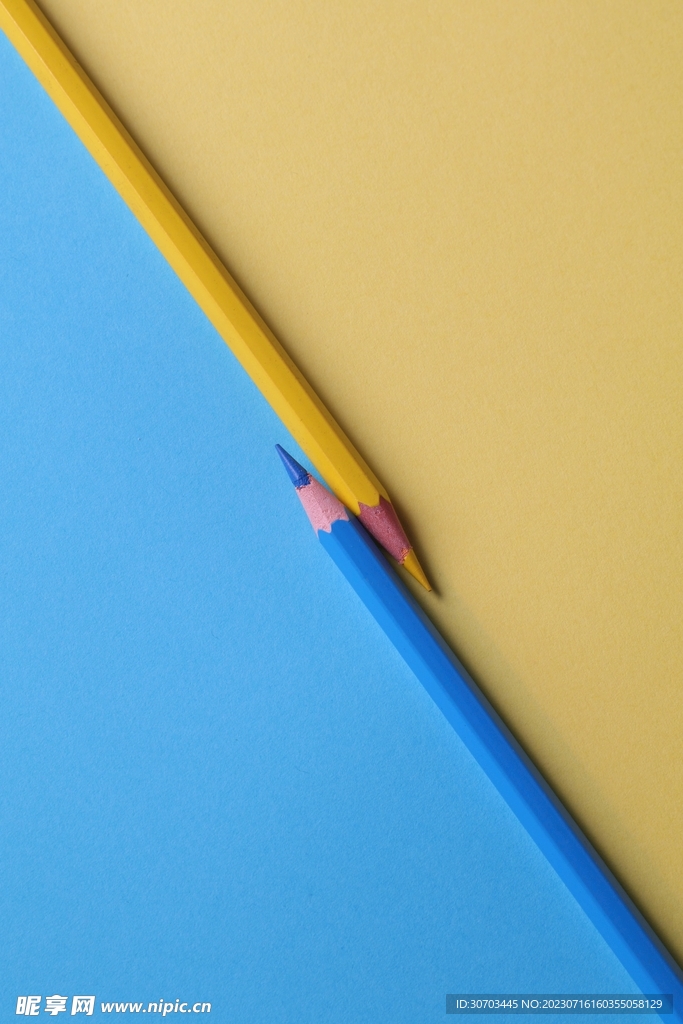 蓝黄铅笔