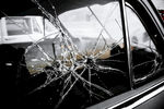 车子玻璃被打碎