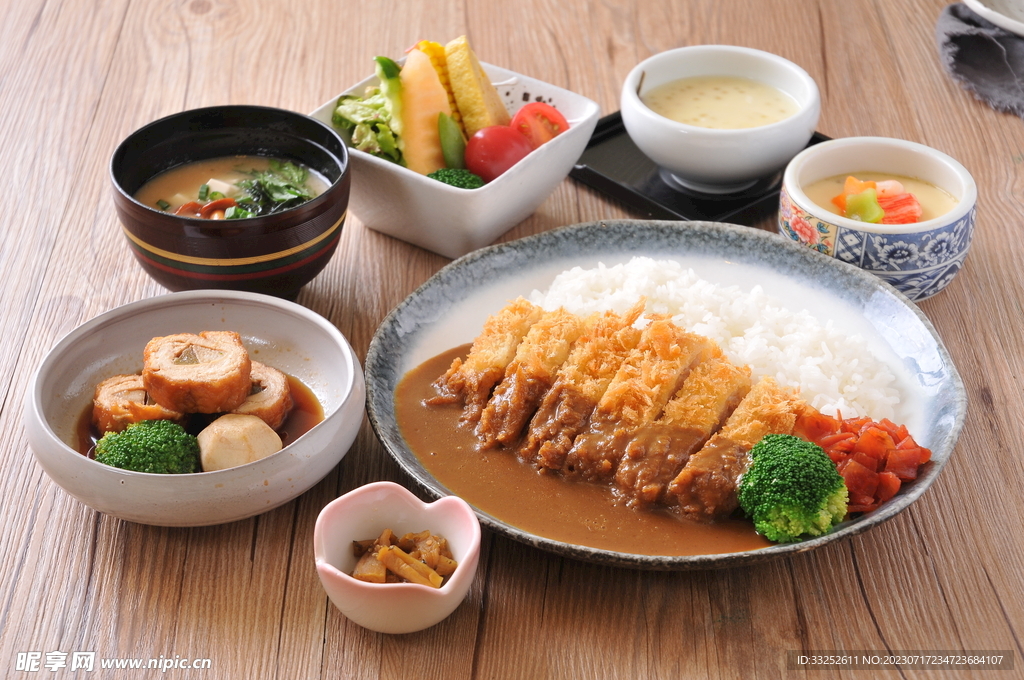 咖喱猪排定食