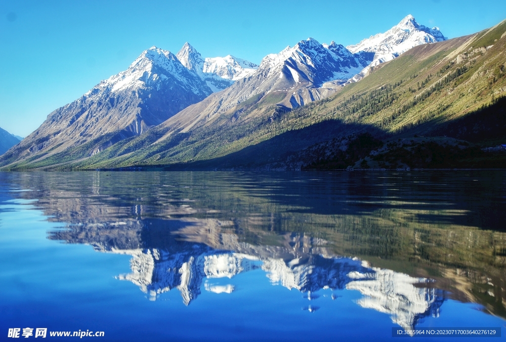 雪山美景 图片