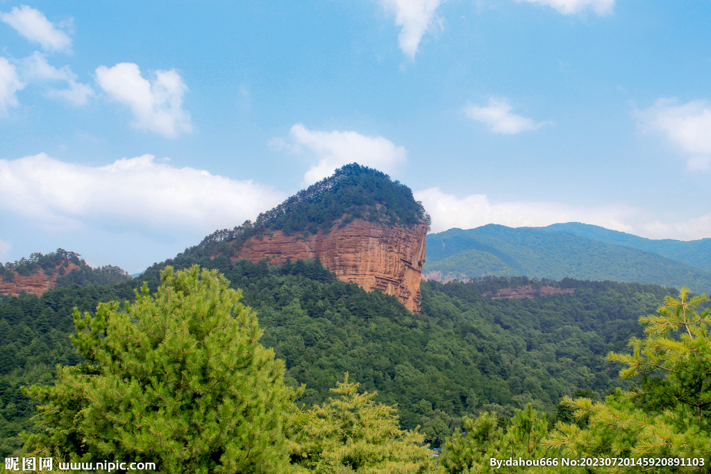 天水麦积山