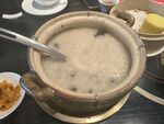 砂锅皮蛋瘦肉粥