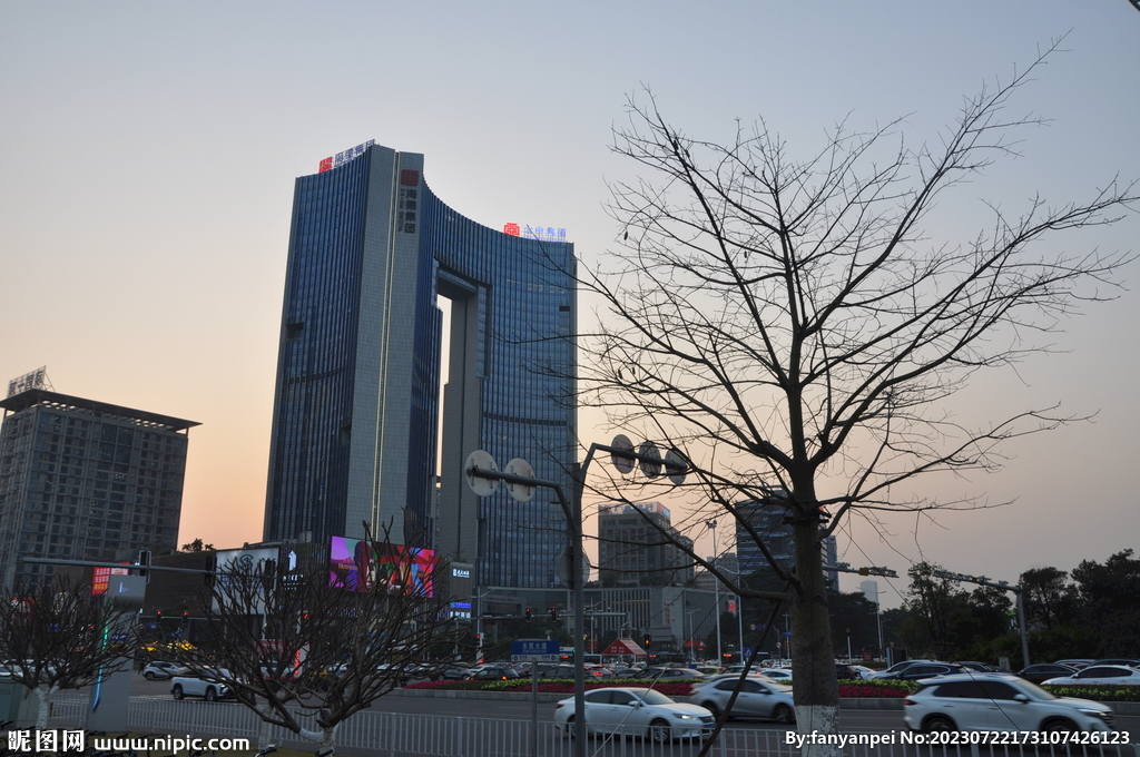 东莞南城鸿福路商贸广场