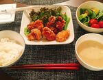 油炸鸡块美食