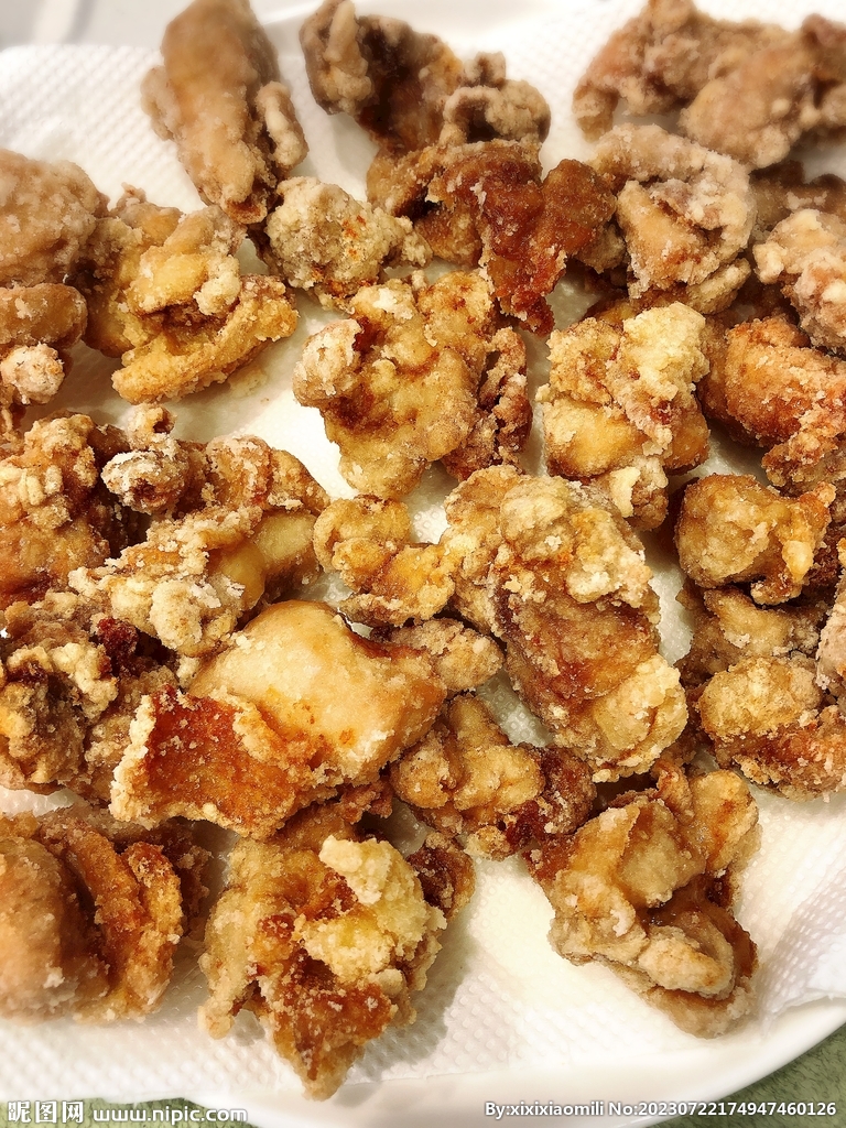 炸鸡块美食