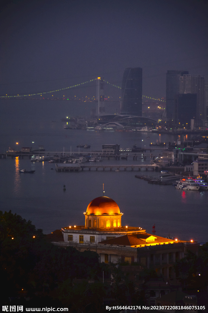 鼓浪屿日光岩远眺厦门夜景