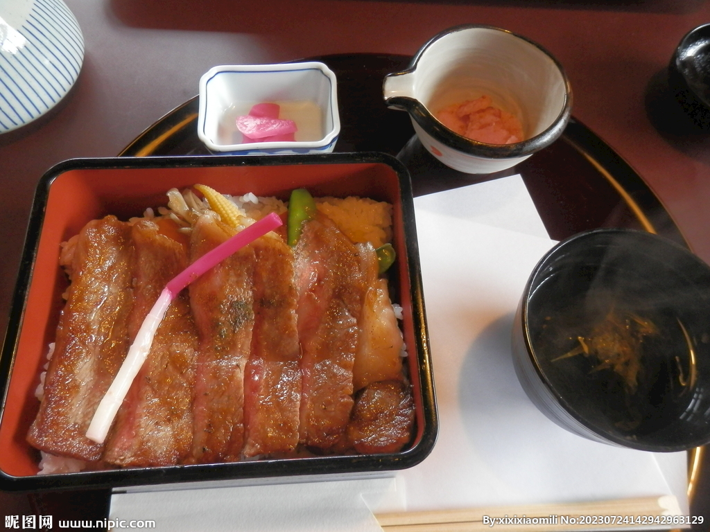 牛肉烤肉套餐美食