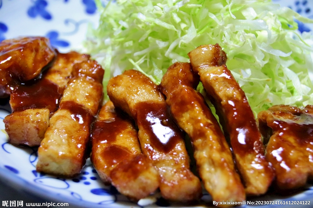 酱汁牛肉美食