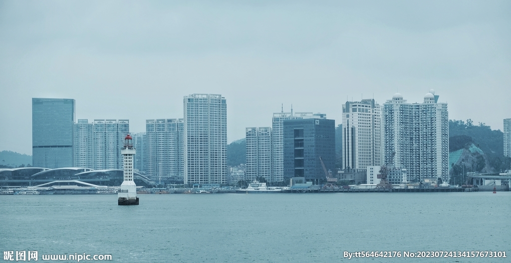 厦门海边灯塔