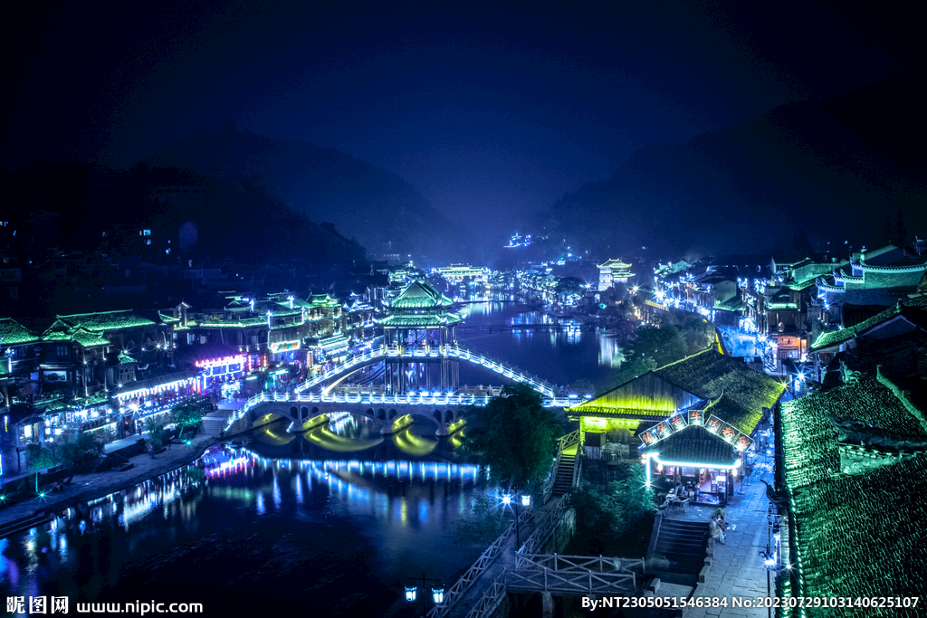 凤凰古镇夜景