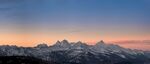 晚霞高山