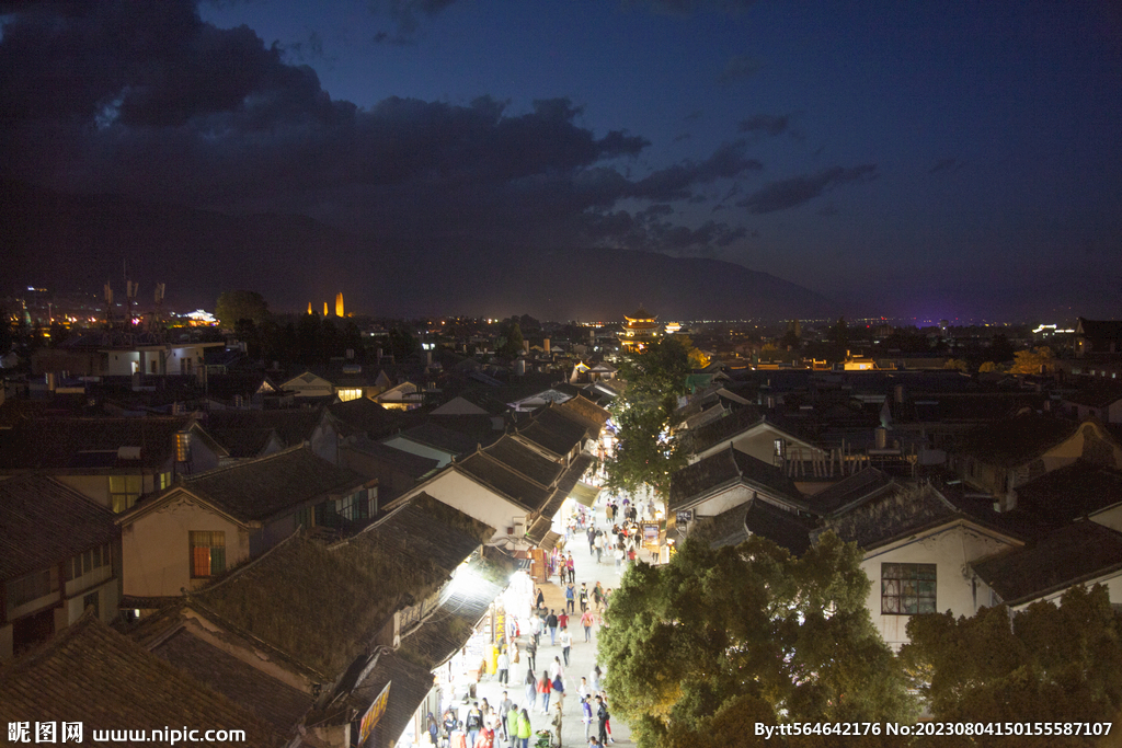 中国元素大理古镇夜景