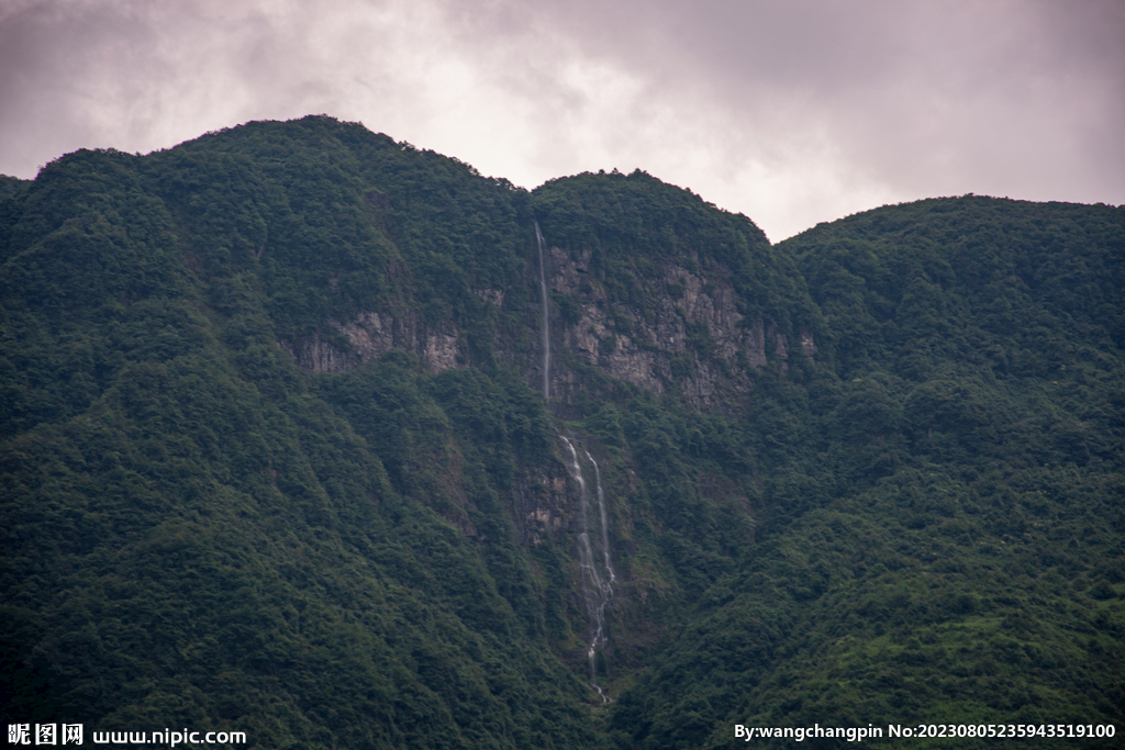 青山