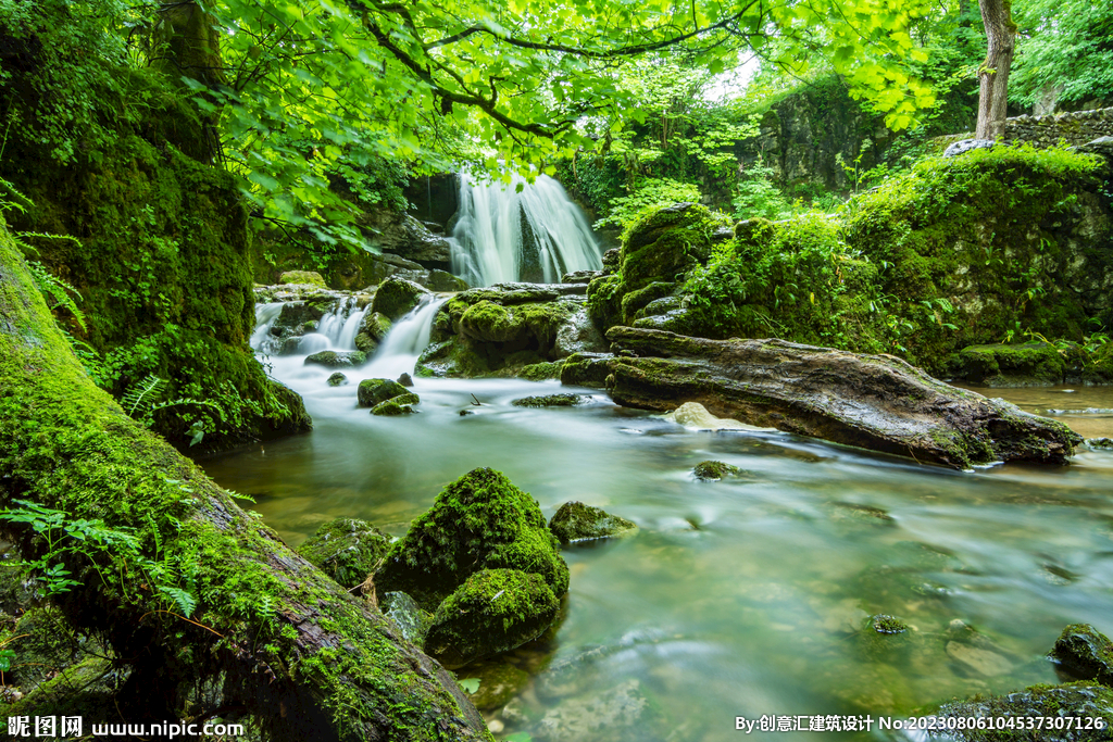 山林溪流