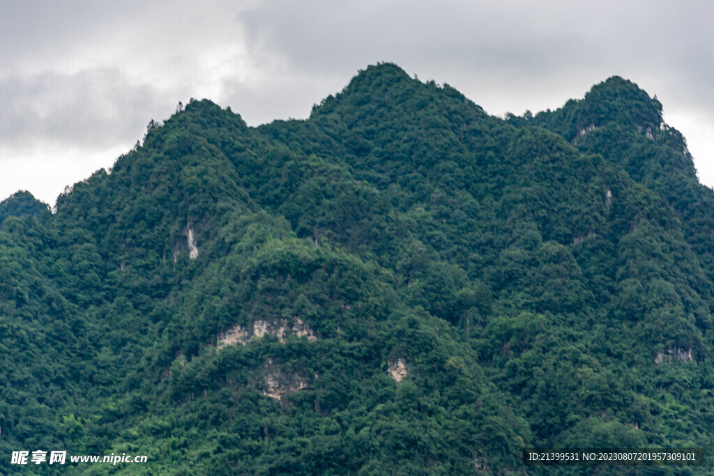 高山