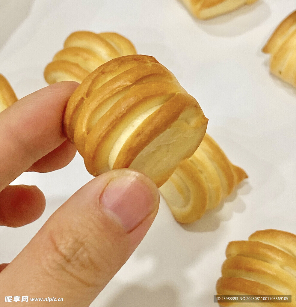 烤馒头
