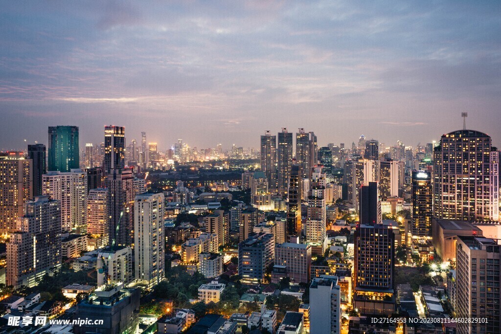 繁华的大城市夜景