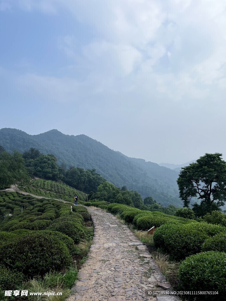 十里锒铛