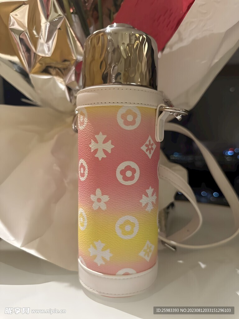 保温杯