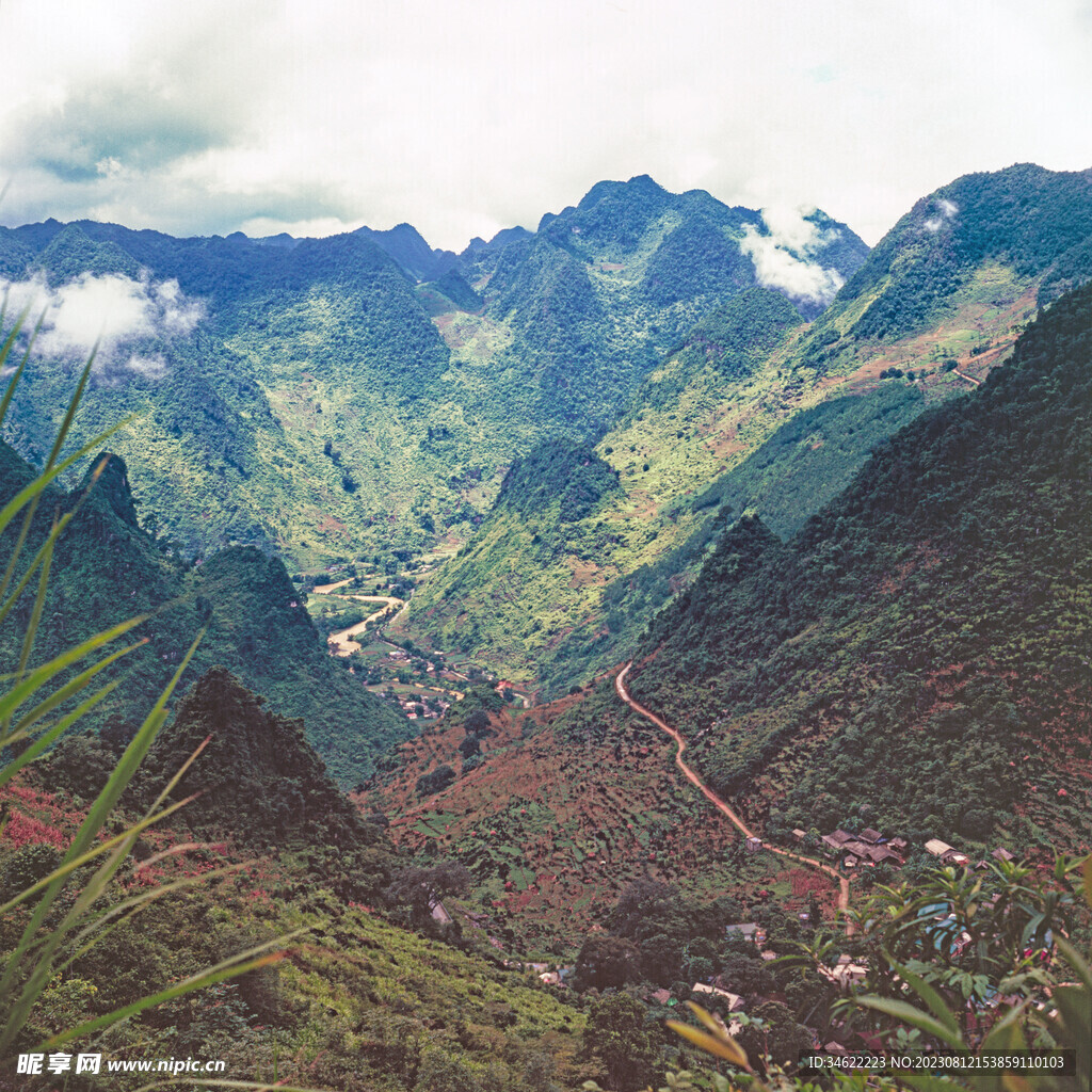 山谷