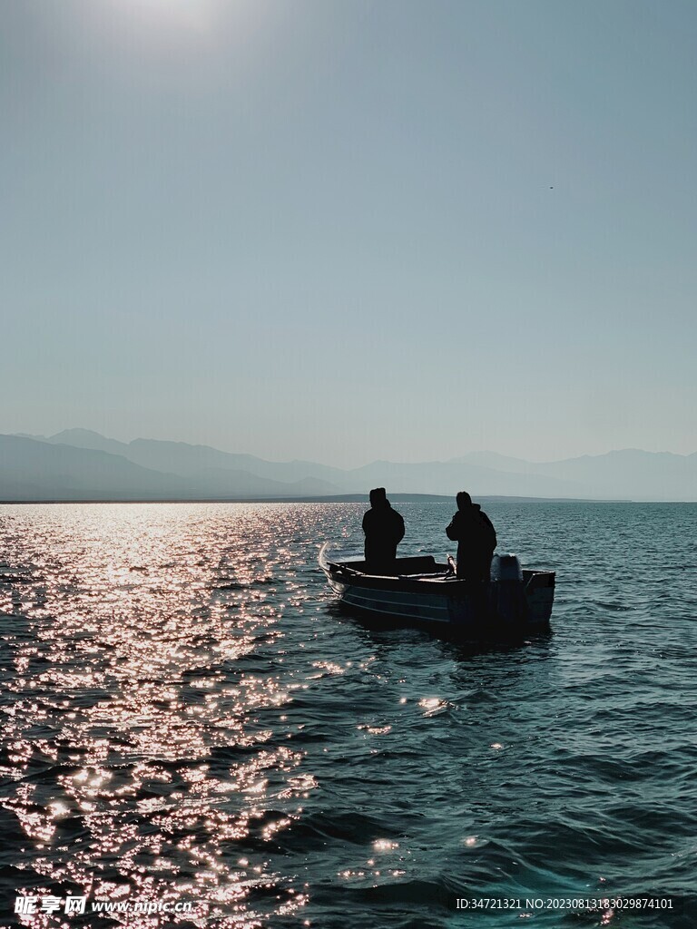 海上孤帆