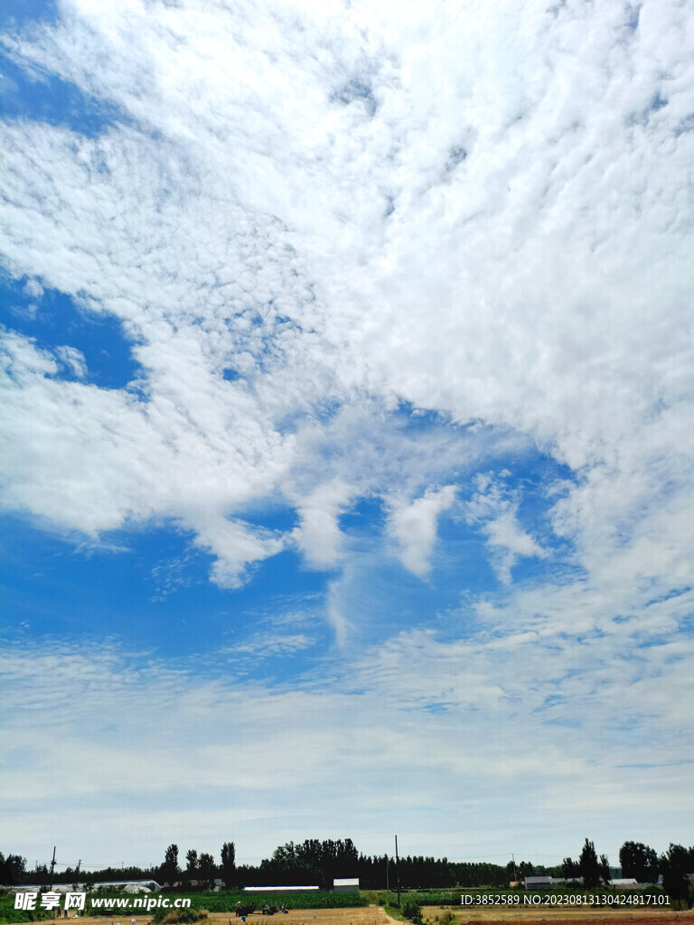 天空云朵
