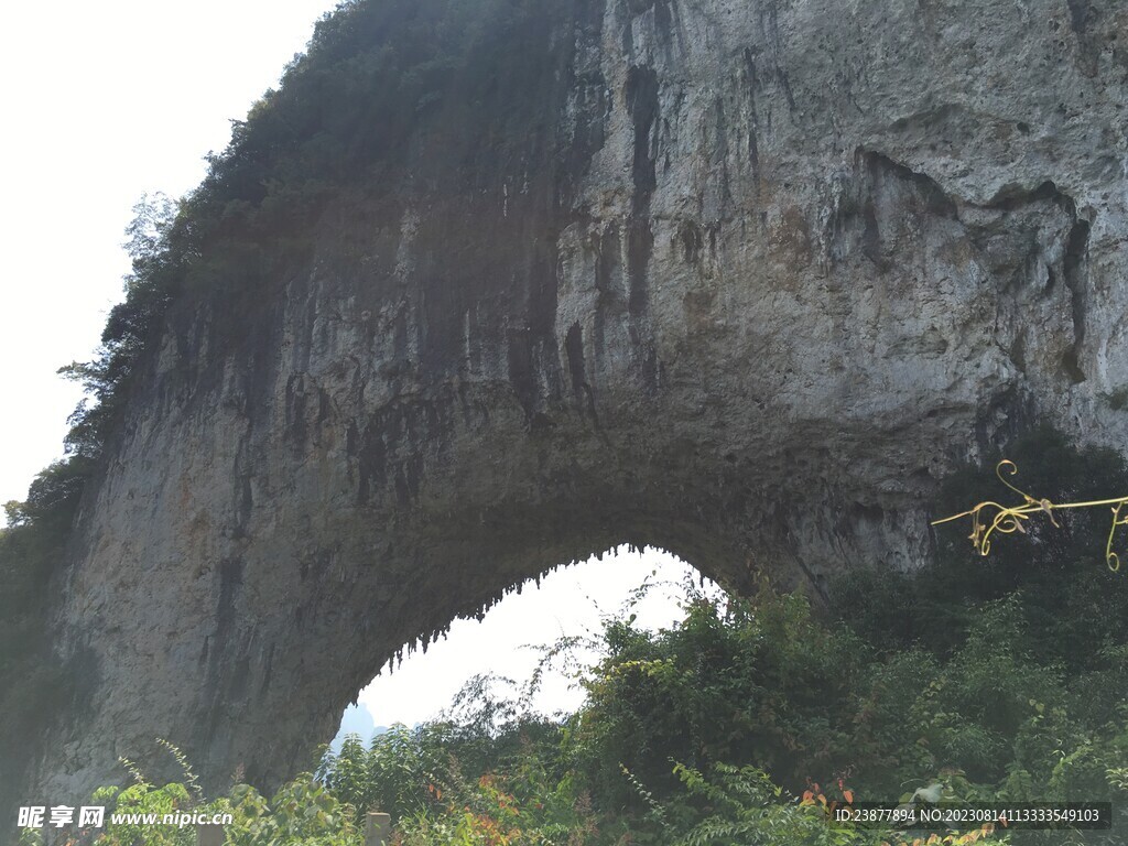 阳朔月亮山