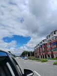 蓝天白云城市