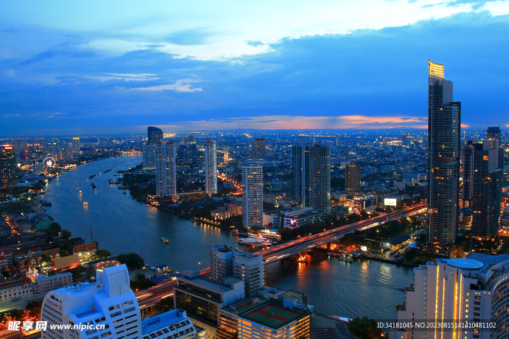 城市建筑夜景 
