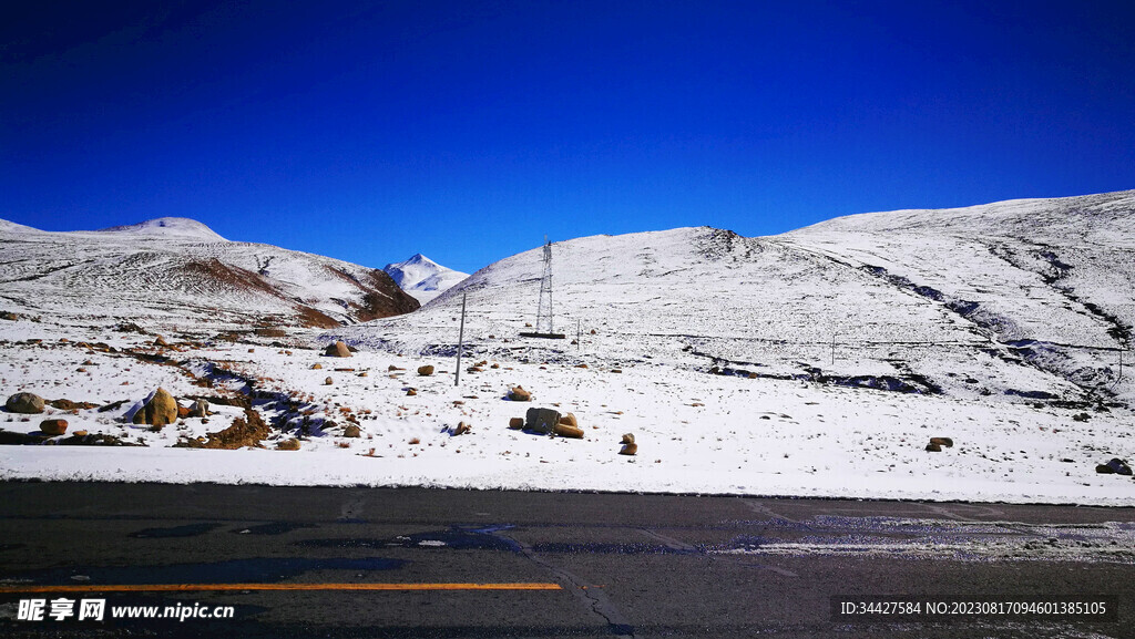 雪山和山路