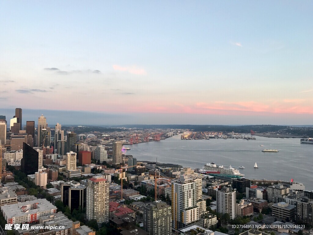 沿海城市的风光