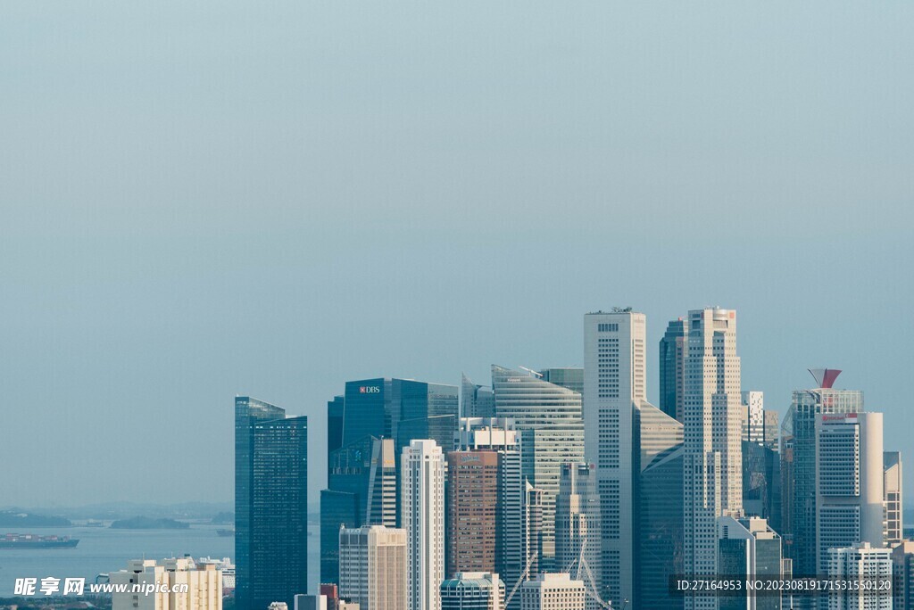 城市里的高楼大厦