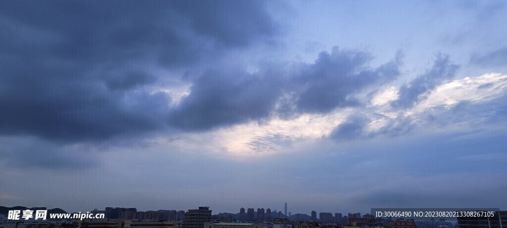 天空