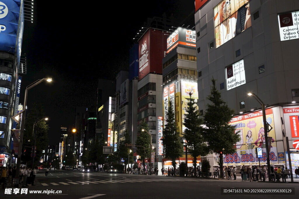 东京秋叶原街景 