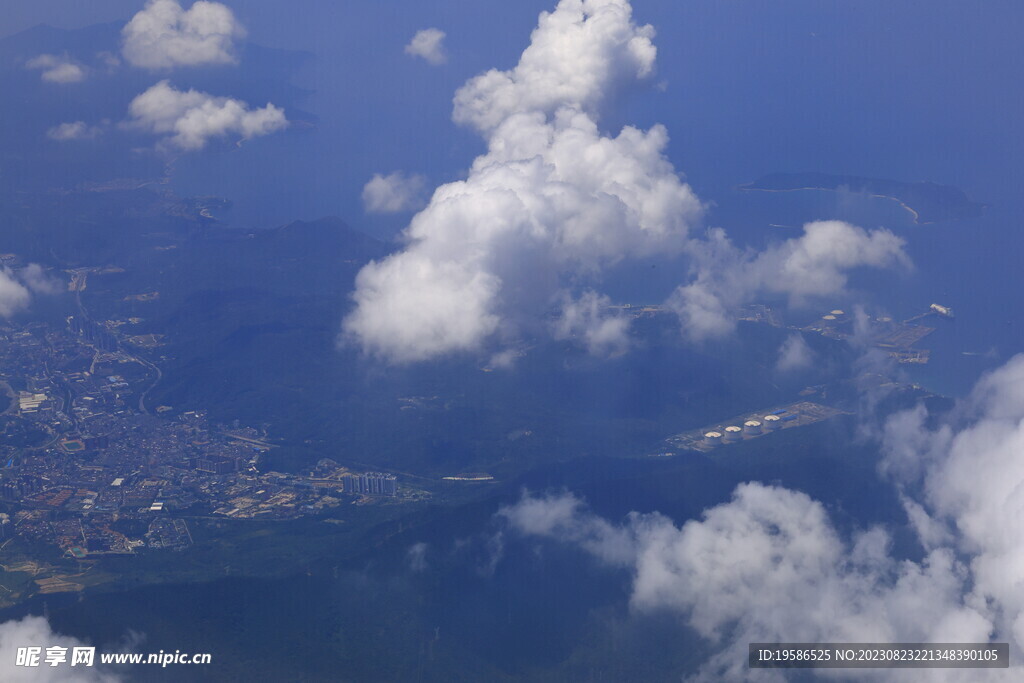 俯瞰海岸线