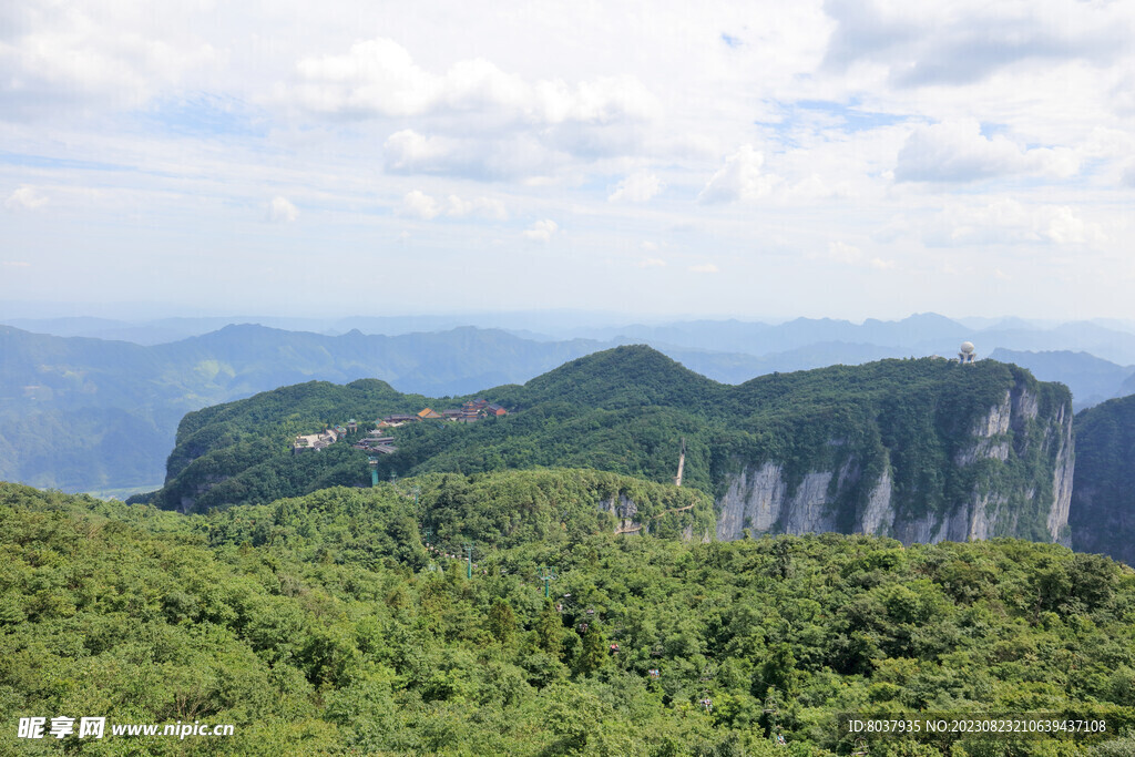 天门山国家森林公园    