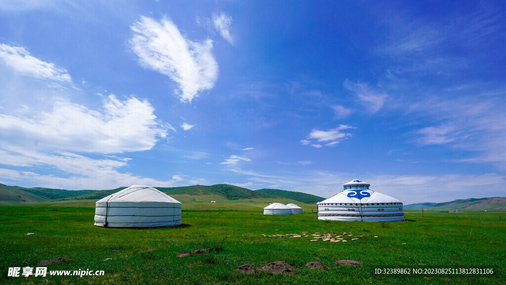 内蒙古草原蒙古包
