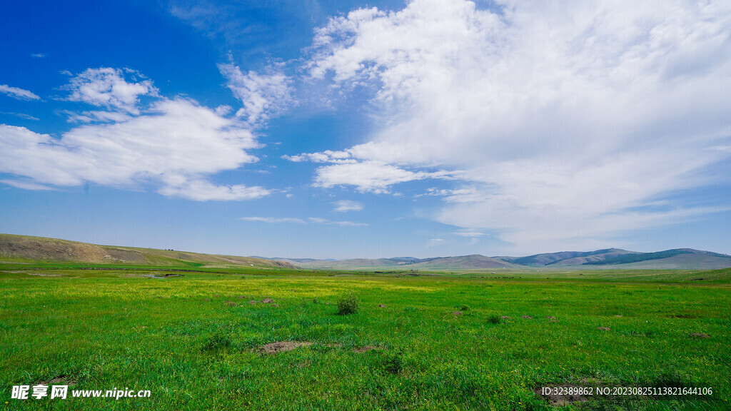 内蒙古大草原蓝天白云