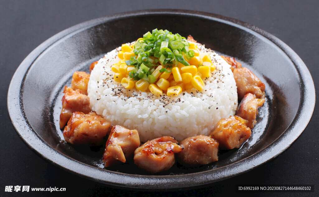 黑胡椒鸡肉饭