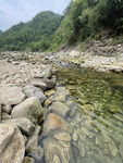 乡下山谷河流