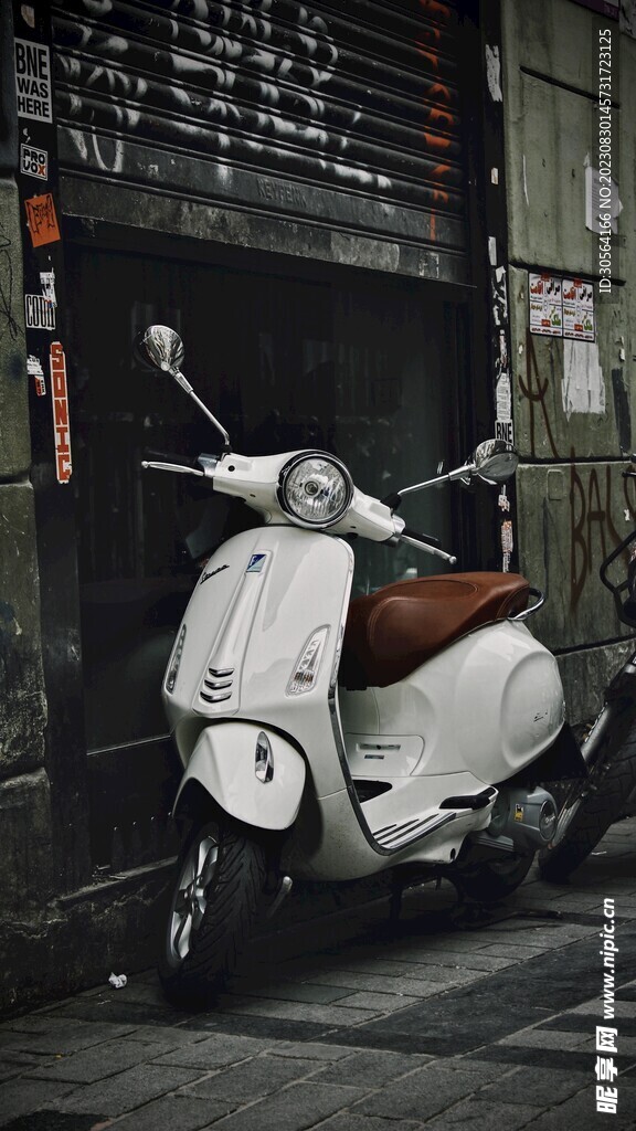 摩托车