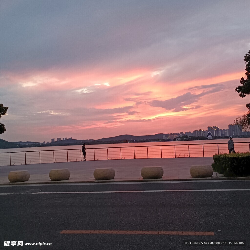 晚霞
