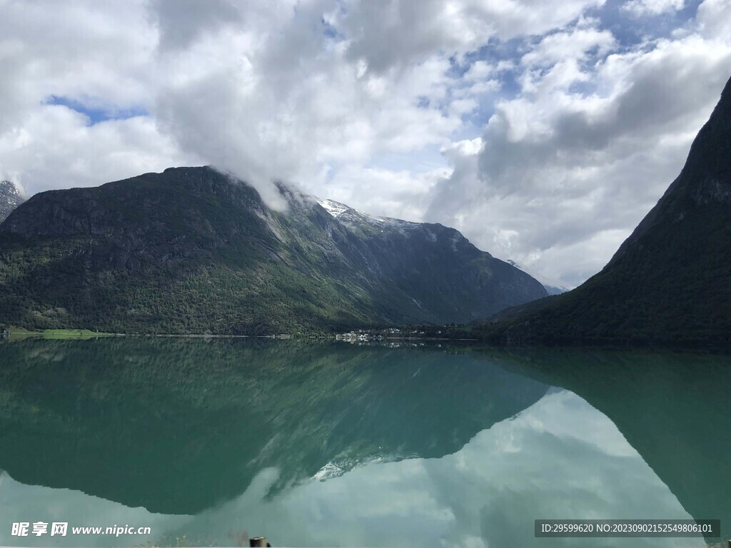 湖泊