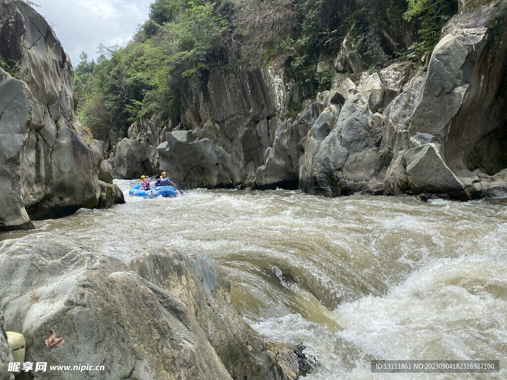 五排河 皮划艇 漂流 体育旅游